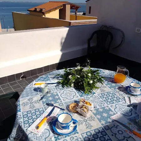 La Felicita Oda ve Kahvaltı Lesina